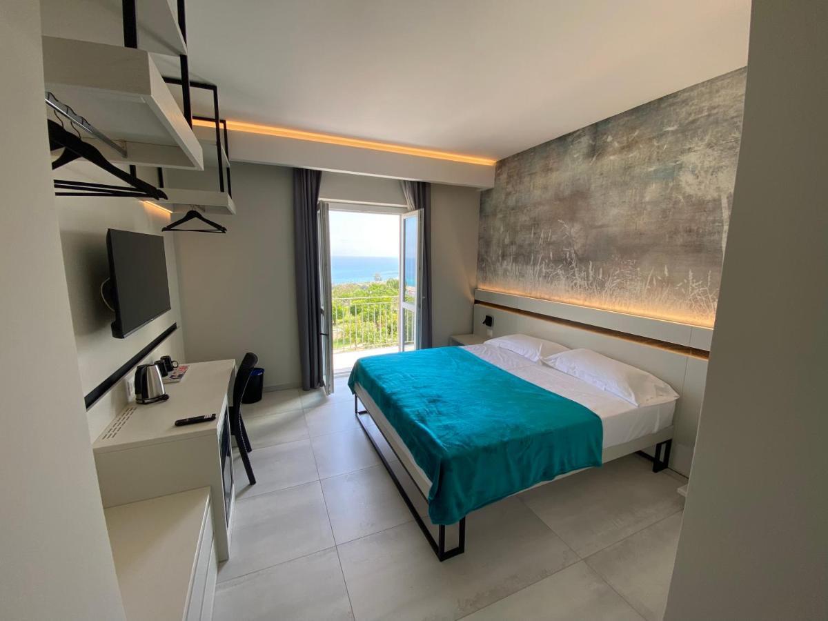 Aether Suites Tropea - Free Private Parking Exterior photo